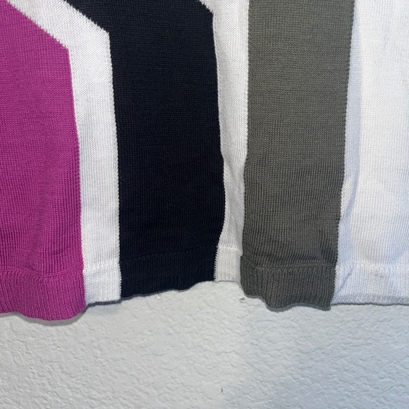 Chico's Geometric Intarsia Knit Top Short Sleeve Boat Neck Navy Magenta Size 2 L - Picture 9 of 9